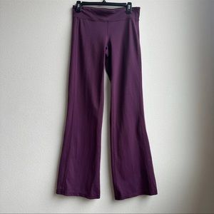 Athleta Kick Booty Flare Yoga Pants